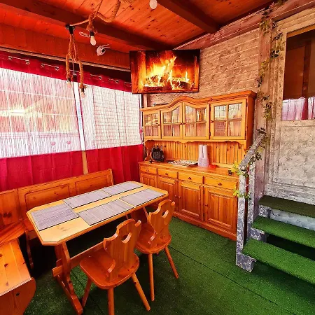 La Casa Del Sole Campsite *