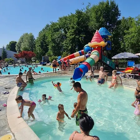 La Casa Del Sole Camping *